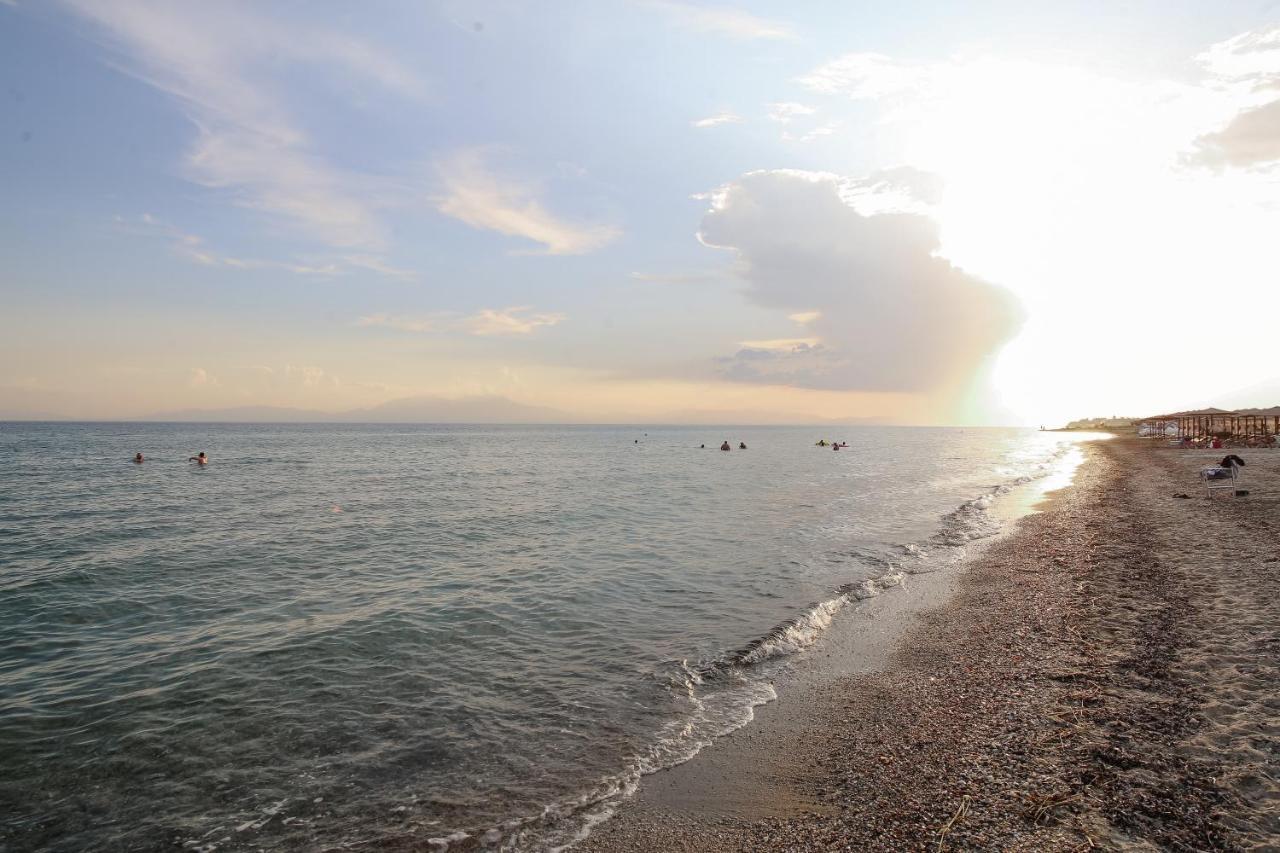 Roa Seaside Apartments Vergia Dış mekan fotoğraf
