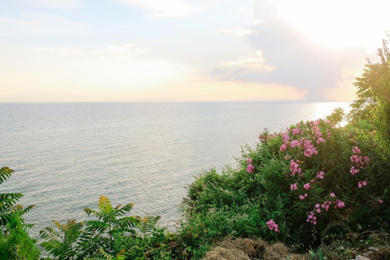 Roa Seaside Apartments Vergia Dış mekan fotoğraf